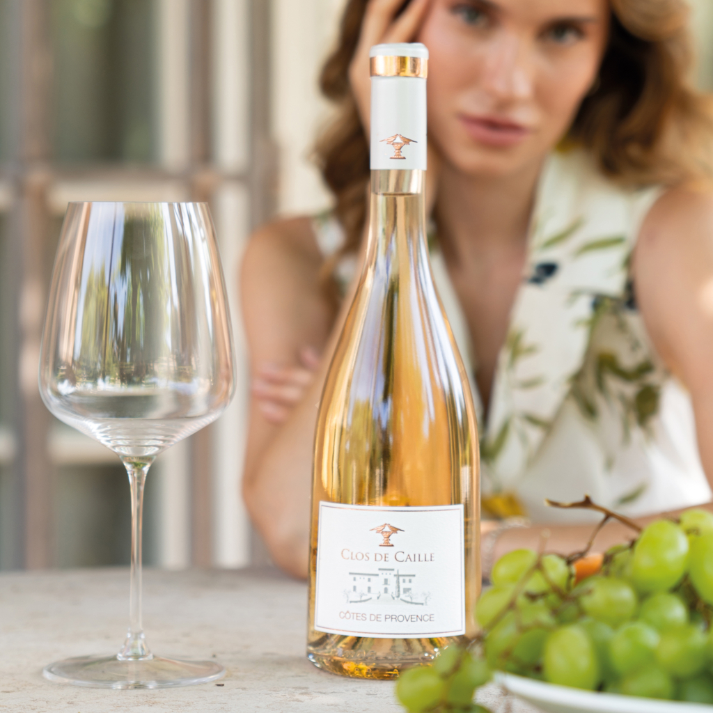 Clos de Caille - Lifestyle - Rosé - YUSKA - Carré